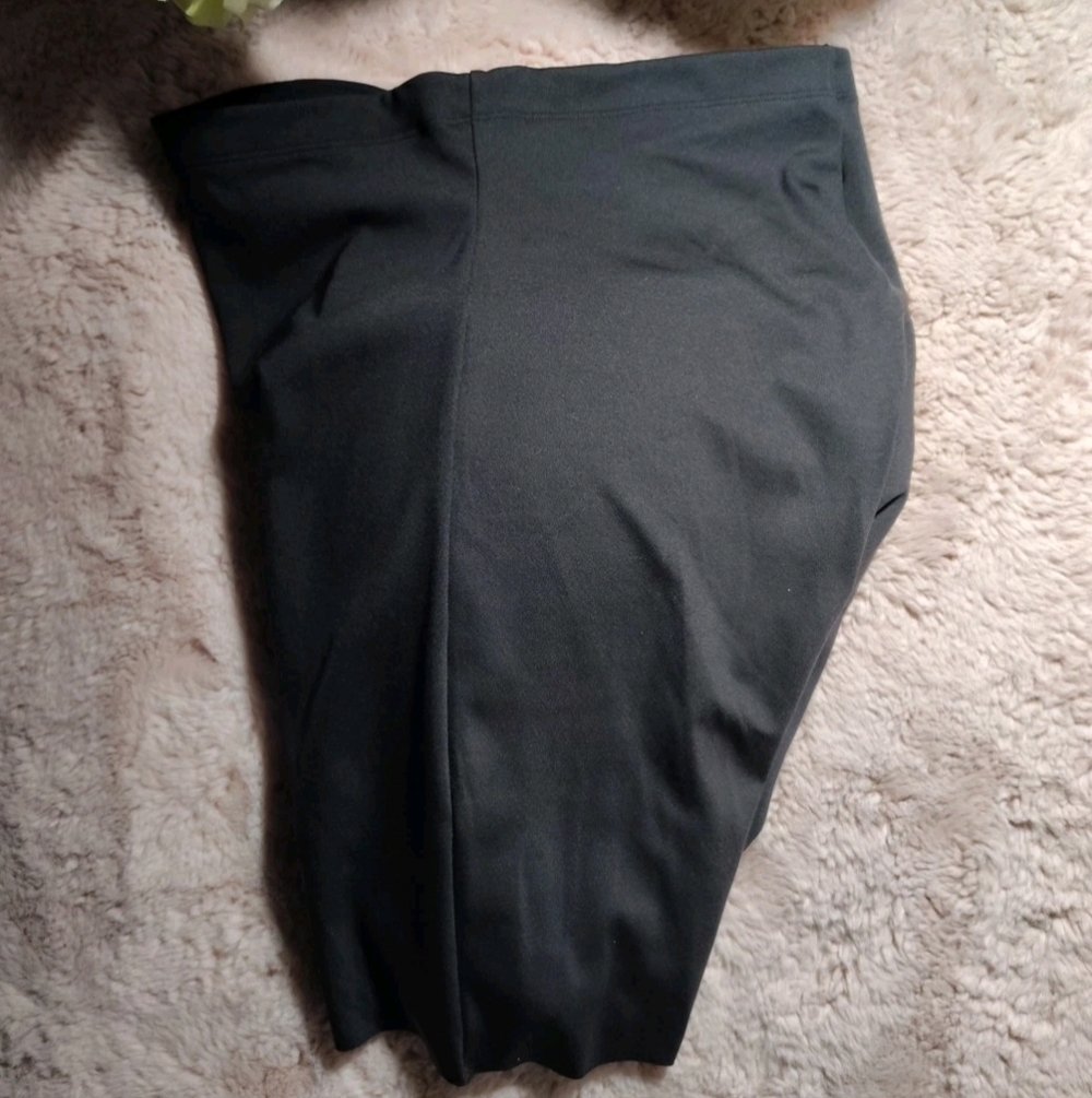 $108 Skims Body Hip Enhancing Padded Mid Thigh Short Large - Picture 5 of 7
